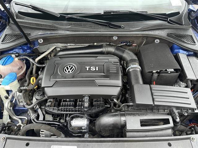 2017 Volkswagen Passat 1.8T R-Line