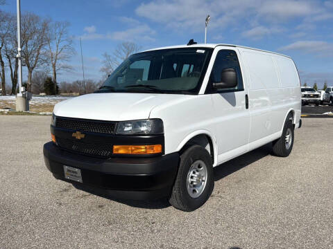 2025 Chevrolet Express 2500