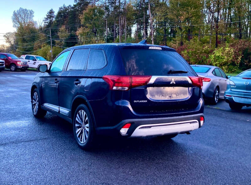 2020 Mitsubishi Outlander ES