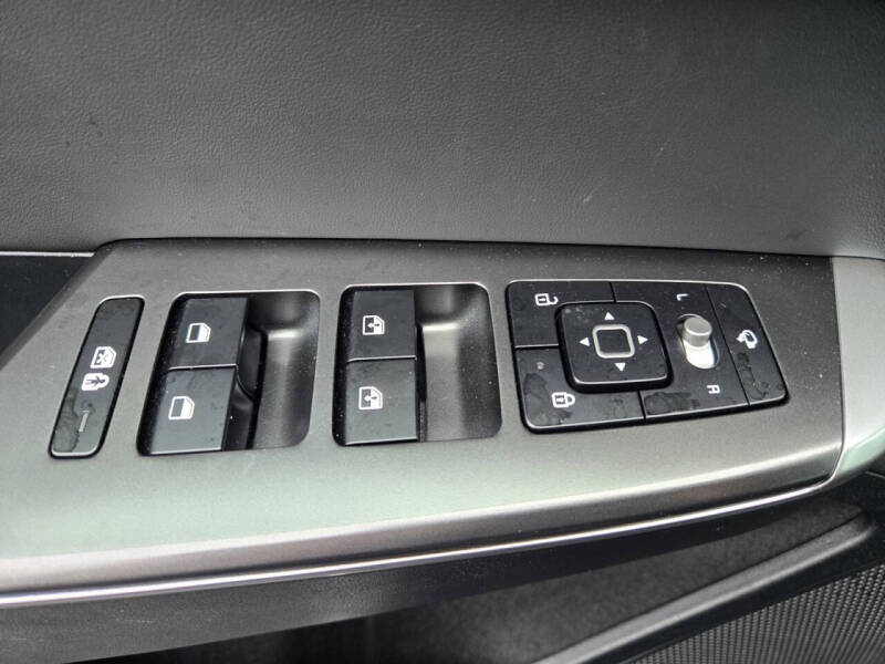 2023 Kia EV6 Light