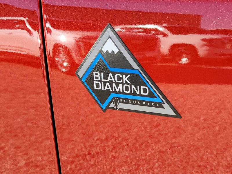 2024 Ford Bronco Black Diamond