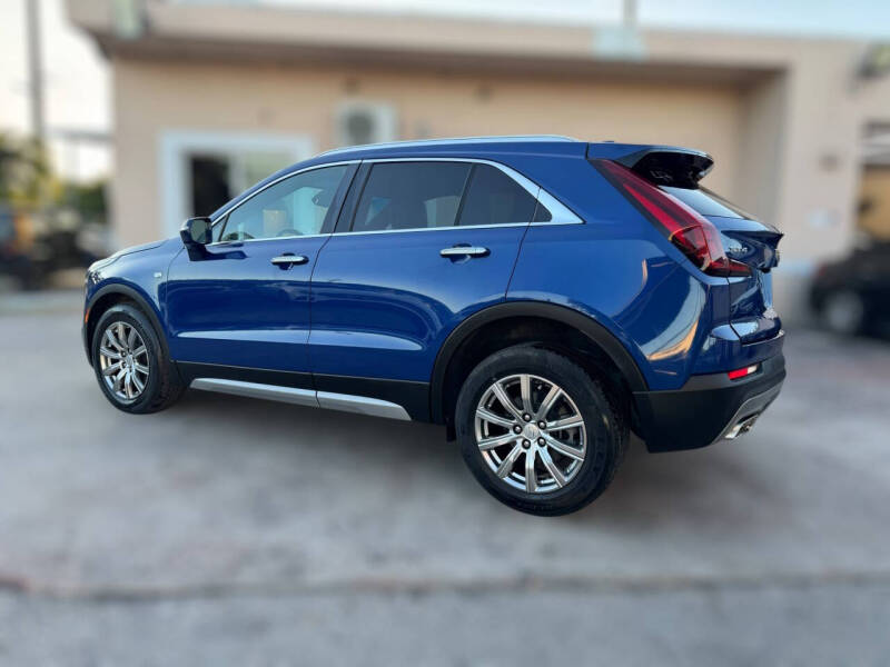 2021 Cadillac XT4 Premium Luxury