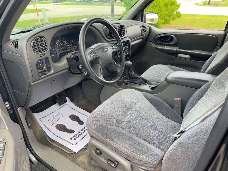 2004 Chevrolet TrailBlazer EXT LT