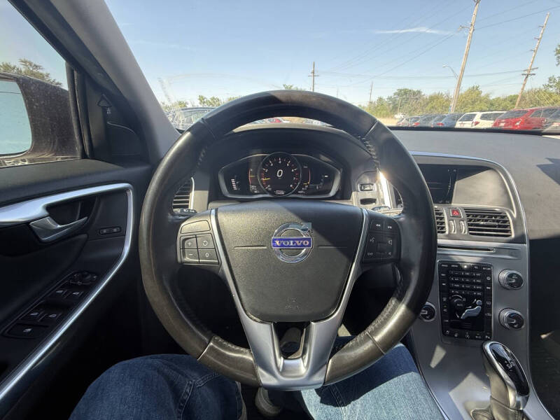 2017 Volvo XC60 T6 Dynamic
