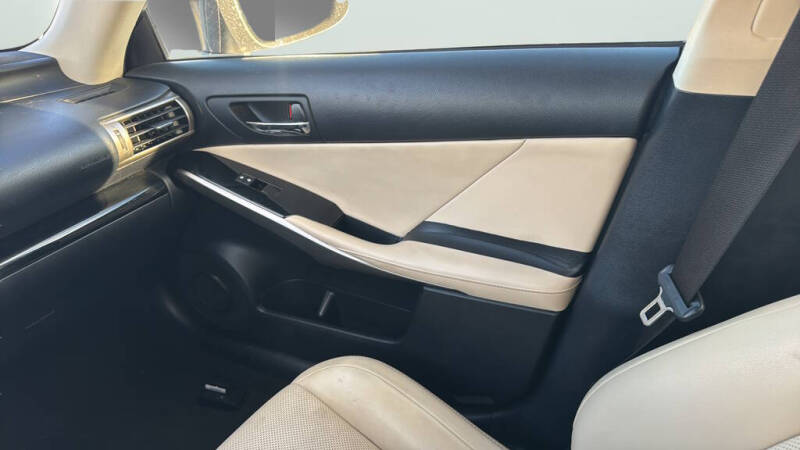 2015 Lexus IS 250