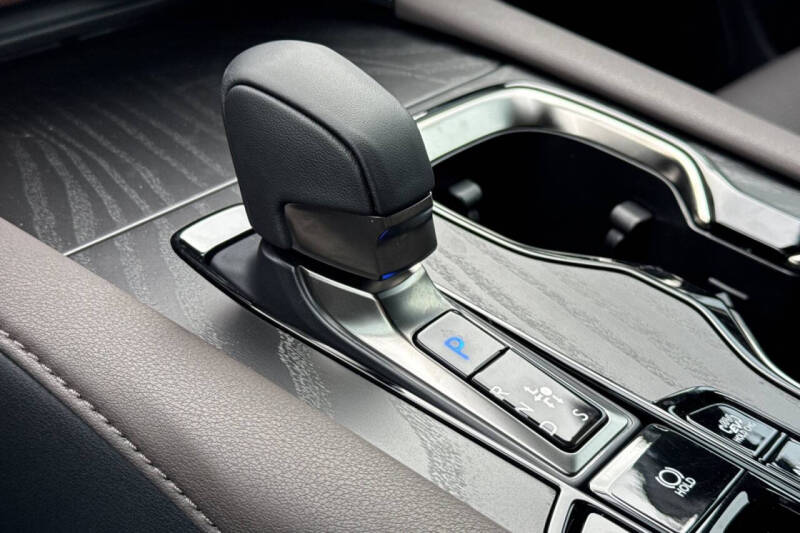 2026 Lexus RX 450h+ Luxury