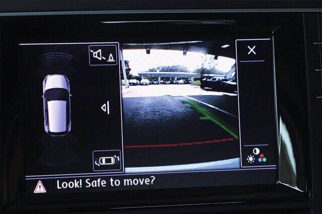 2015 Volkswagen e-Golf SEL Premium