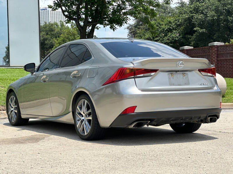2019 Lexus IS 300