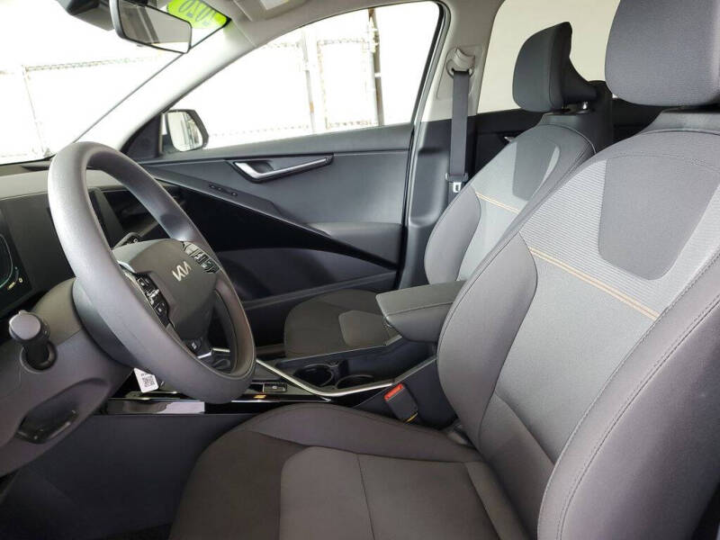 2026 Kia Niro LX