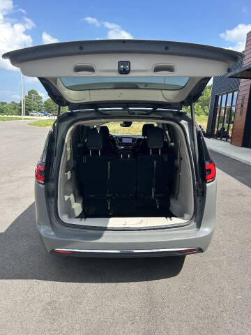 2022 Chrysler Pacifica Touring L