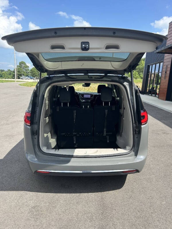 2022 Chrysler Pacifica Touring L