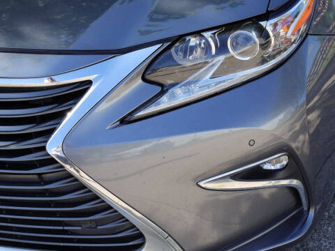 2017 Lexus ES 350