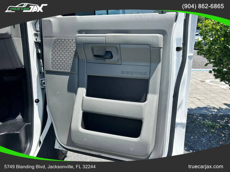 2011 Ford E-Series E-250