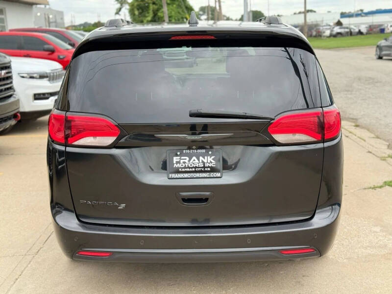 2019 Chrysler Pacifica Touring L Plus