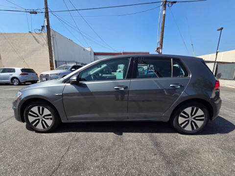 2018 Volkswagen e-Golf SEL Premium