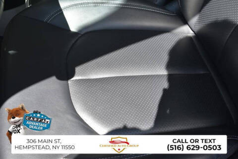 2024 Chrysler Pacifica Plug-In Hybrid Select