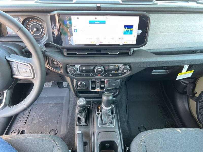 2025 Jeep Gladiator Sport S