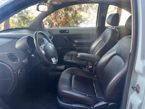 2010 Volkswagen New Beetle Base PZEV