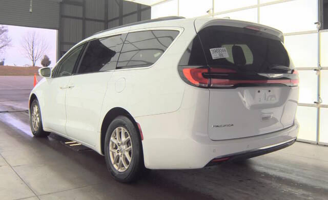 2022 Chrysler Pacifica Touring L