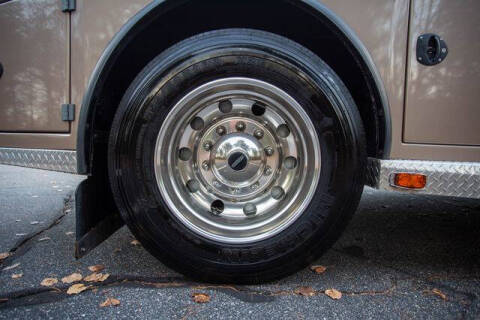 2015 Freightliner M2 106