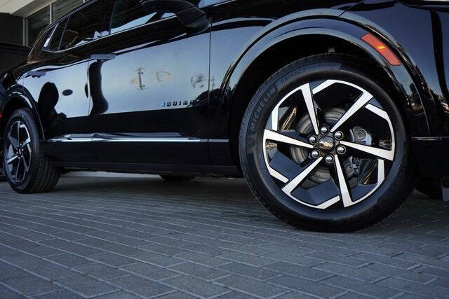 2025 Chevrolet Equinox EV LT 2