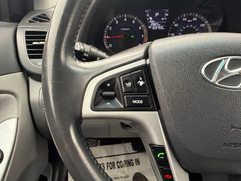 2014 Hyundai Accent SE