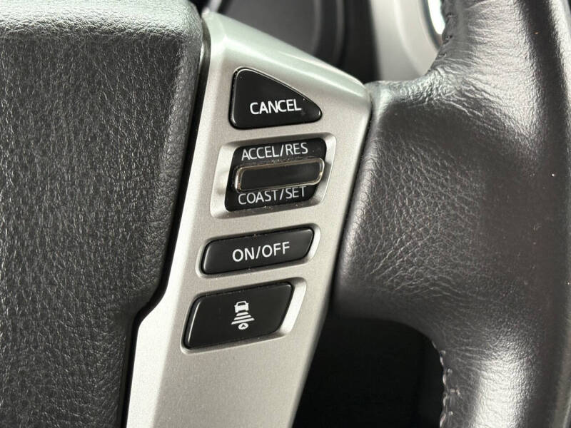 2020 Nissan Titan SL