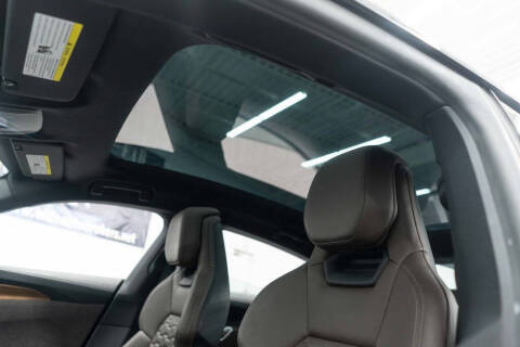 2023 Audi e-tron GT quattro Premium Plus