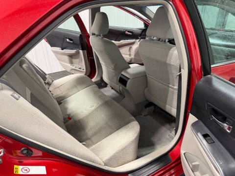 2014 Toyota Camry Hybrid LE