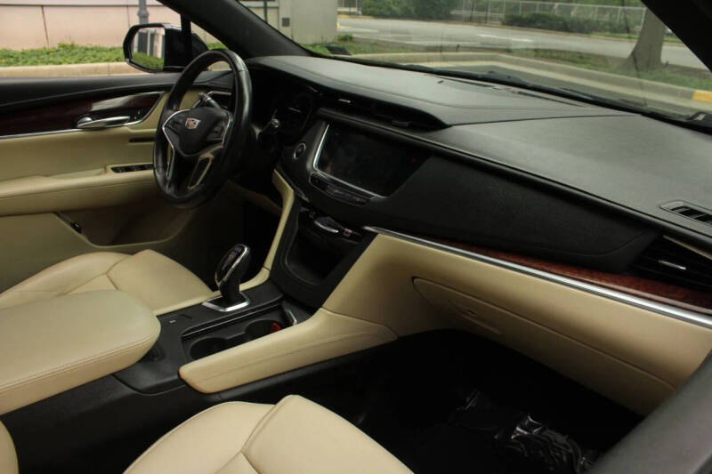 2018 Cadillac XT5 Luxury