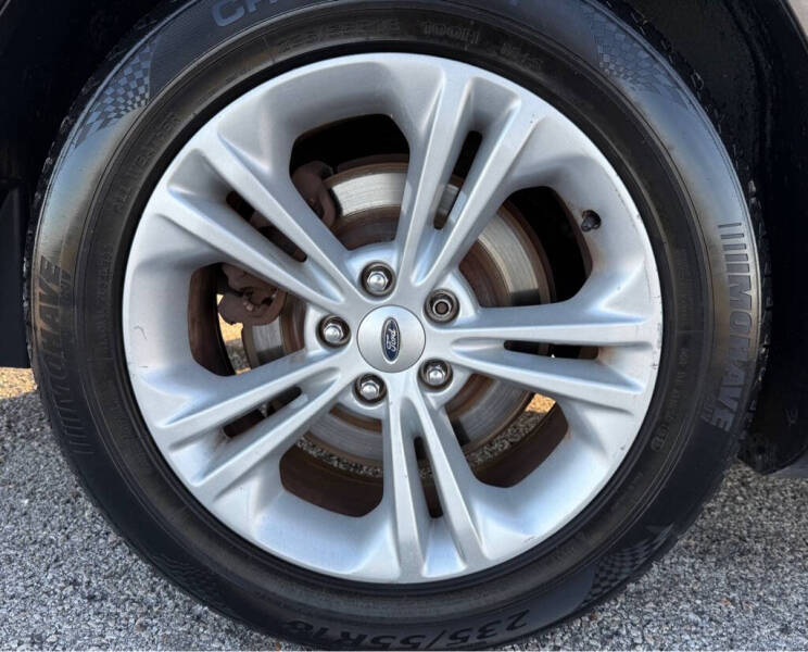 2015 Ford Taurus