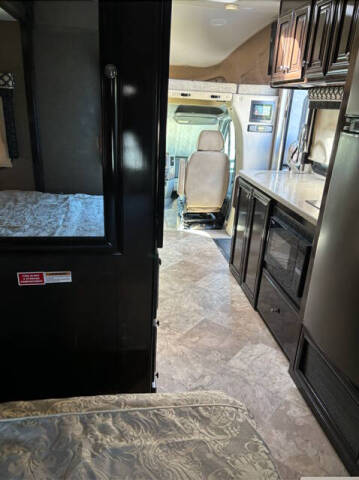 2018 Thor Motor Coach Siesta Sprinter 24SS