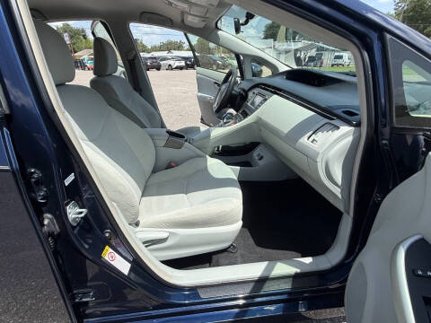2015 Toyota Prius Two
