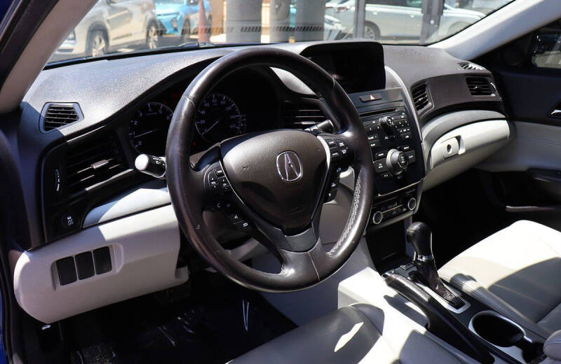 2017 Acura ILX