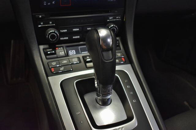 2017 Porsche 911 Carrera 4S