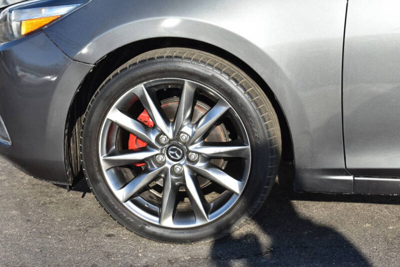 2018 Mazda MAZDA3 Touring