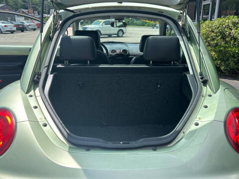 2010 Volkswagen New Beetle Base PZEV