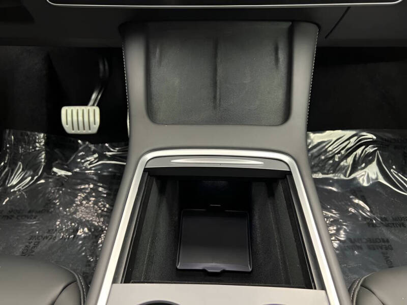 2025 Tesla Model Y Performance