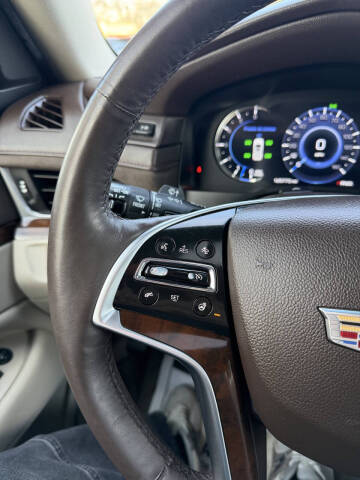 2017 Cadillac Escalade Luxury