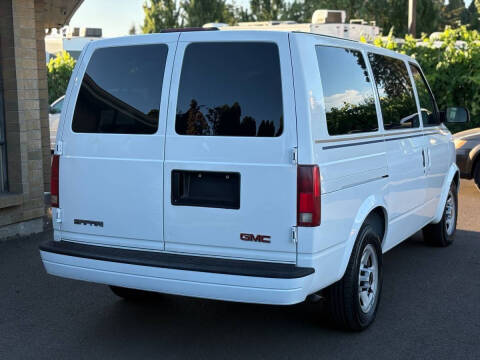 2003 GMC Safari SLT