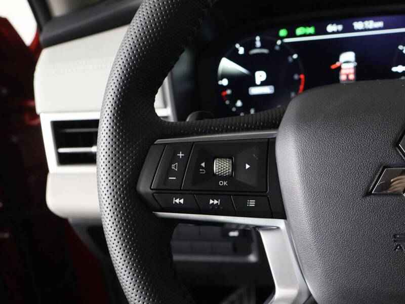 2025 Mitsubishi Outlander SEL