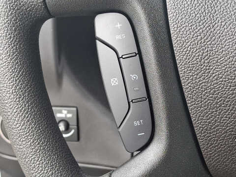 2025 Chevrolet Express 2500