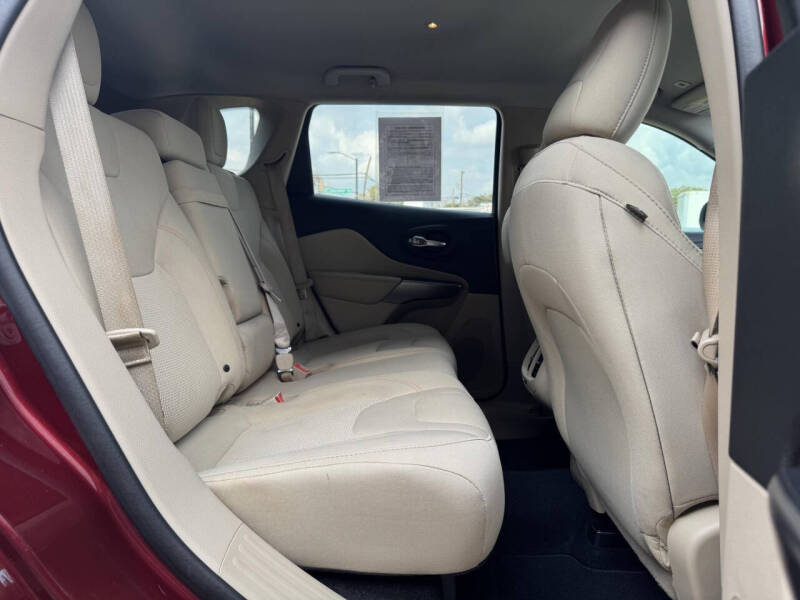 2019 Jeep Cherokee Latitude