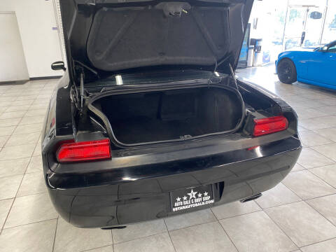 2012 Dodge Challenger SXT