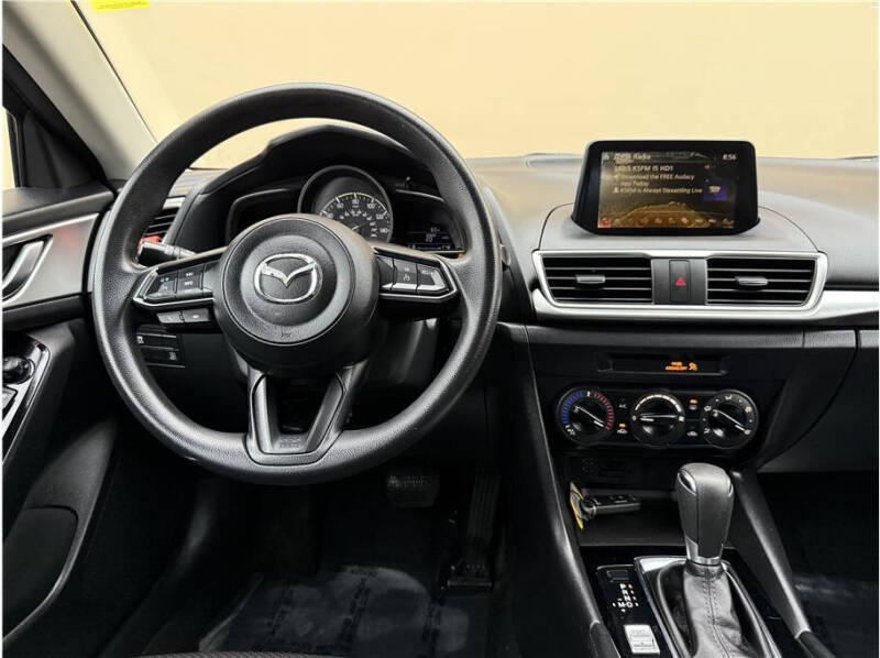 2017 Mazda MAZDA3 Sport