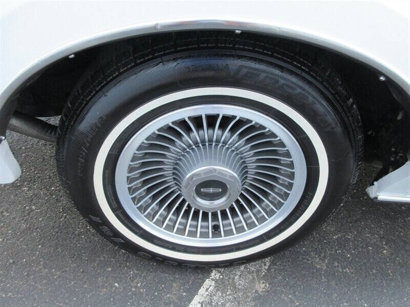 1985 Lincoln Town Car