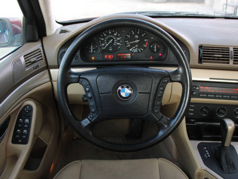 2001 BMW 5 Series 525i