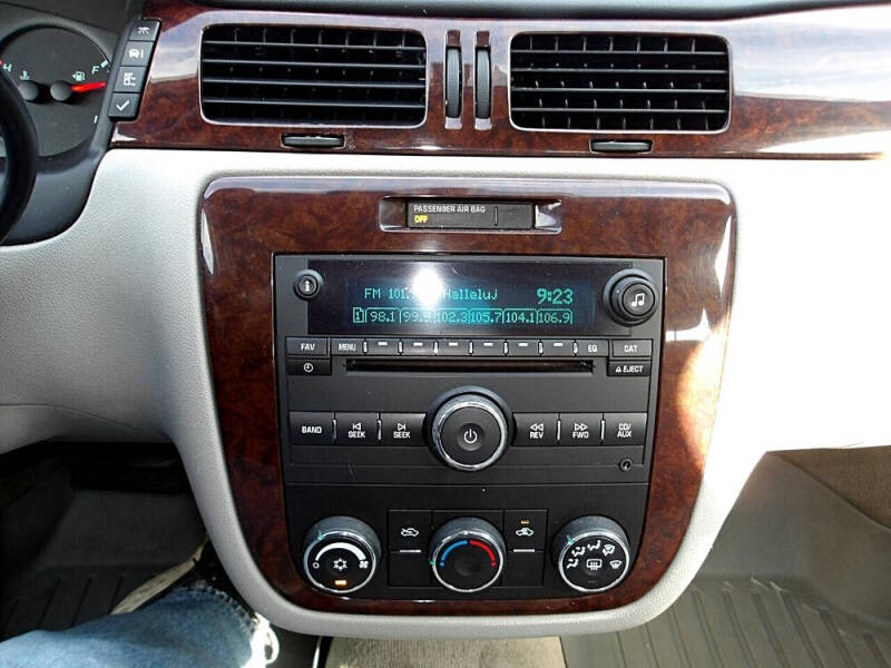 2011 Chevrolet Impala LS