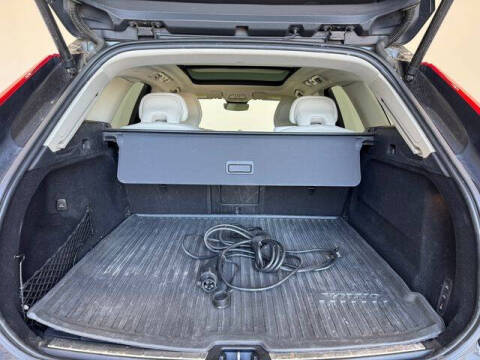 2022 Volvo XC60 Recharge T8 Inscription