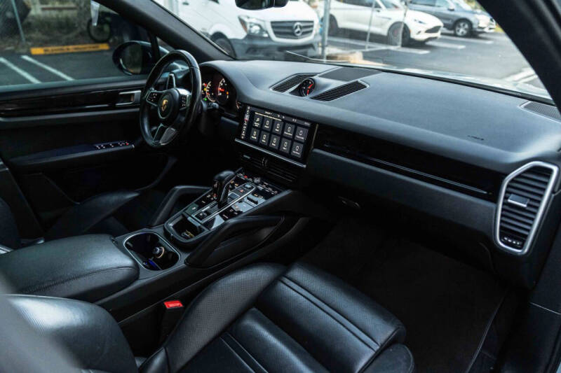2020 Porsche Cayenne